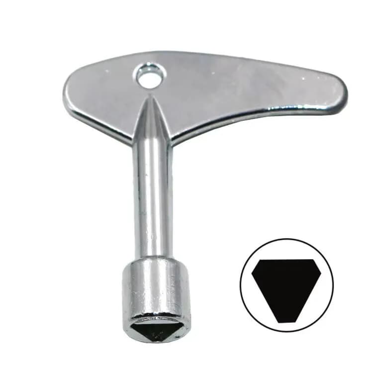 Interior triangular key for elevator