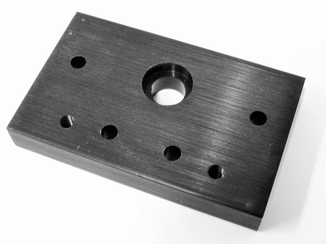 C-Beam End Mount — image 1
