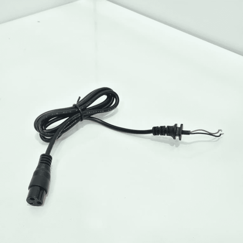 ELECTRIC SCOOTER CHARGING PORT – 3-PIN AVIATION CONNECTOR — image 1