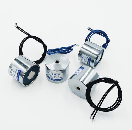 DC 12V Holding Electromagnet Lift Magnet Electric Motor DT 5kg — image 1