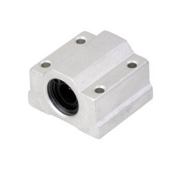 SCS8UU roulement à billes linéaire de 8mm en métal pour CNC SCS8UU roulement à billes linéaire de 8mm en métal pour CNC