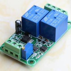 Contrôleur Double sence de Moteur DC / Verin 12v Contrôleur Double sence de Moteur DC / Verin 12v
