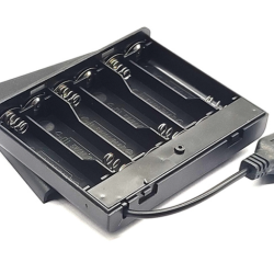 6xAA  supports de piles  avec port d’alimentation USB 6xAA  supports de piles  avec port d’alimentation USB