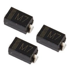 M7 4 * 2.5MM Diode redresseuse de puce 1N4007 SMA 1A1000V M7 4 * 2.5MM Diode redresseuse de puce 1N4007 SMA 1A1000V