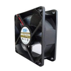 Ventilateur de refroidissement AVC 8032 80x80x32mm 12V 1.0A  Ventilateur de refroidissement AVC 8032 80x80x32mm 12V 1.0A